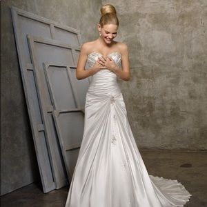 Wedding dress